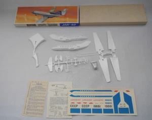 DDR VEB Plasticart Jak - 40  Aeroflot  Plastikbausatz 1: 100  OVP  Vintage - Picture 1 of 3