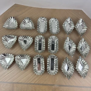 18 Vintage Mini Fluted Tin Tart Tartlet Molds Baking Pans - Picture 1 of 5