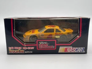 Racing Champions 1/43 Stock Car Replica #4 Ernie Irvan--2016.24 - Picture 1 of 5