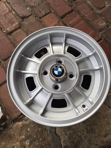 NEW BMW OEM hub cap 2002TII 2002 1969-1976 for 13" wheel - Picture 1 of 2