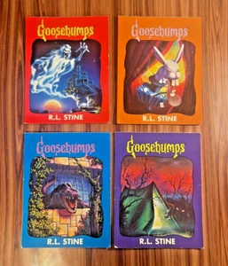 Goosebumps Post Card Lot 4 Postcard Book Scholastic R. L. Stine Vintage 1996 - Picture 1 of 8