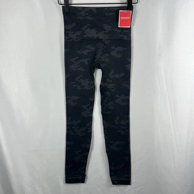 Spanx Leggings Seamless Shaping Slimming Stretch Look At Me Now Size XSmall NWT - Image 1 of 4