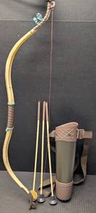 Disney Store Exclusive Brave Merida Bogen & Köcher Spielzeug Bogenschießen Set mit drei Pfeilen - Bild 1 von 4