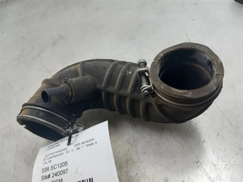 2005 SCION XB 1.5L AIR CLEANER RESONATOR TUBE  - Image 1 of 4