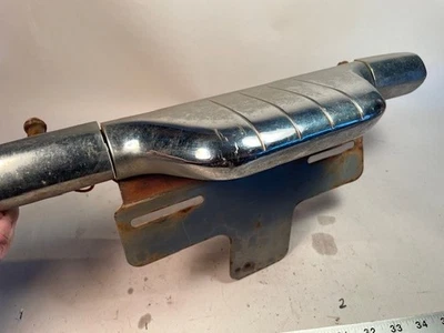 OEM Early Willys Station Wagon Soporte de matrícula Montaje oscilante Foto 1 de 4