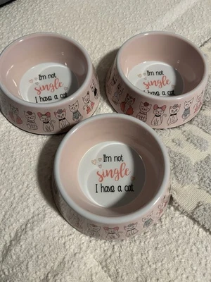Набор из 3 тарелок для кошек I'm Not Single I Have a Cat - Изображение 1 из 4