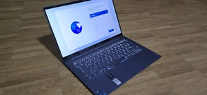 Lenovo Yoga Slim 7 /I7 11th Gen/16Gb Ram/512Gb/3 Jahre alt/ Perfekt fürs Studium - Bild 1 von 3
