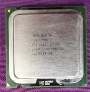 Intel Pentium D 820 2.8GHz /2M /800 / 05A CPU SL8CP - Picture 1 of 2
