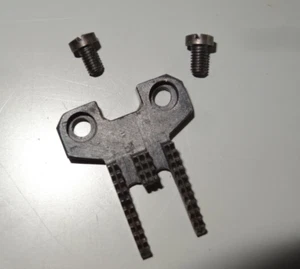 Original Griffes pour Machine à coudre Bernina 530-1 , 530-2 - Imagen 1 de 1