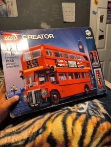 LEGO Creator Expert: London Bus (10258) - Picture 1 of 10