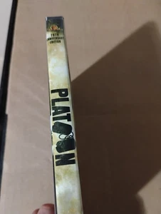Platoon DVD Starring Charlie Sheen - Picture 1 of 3