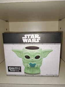 Star Wars Geeki Tikis~The Mandalorian~The Child (Pose de Fuerza) *Baby Yoda~Taza 16oz - Imagen 1 de 2