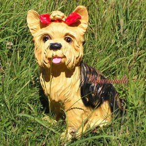 YORKSHIRE TERRIER FIGUR GARTENFIGUR DEKOFIGUR STATUE FAN ARTIKEL GARTEN HUNDE - Bild 1 von 3