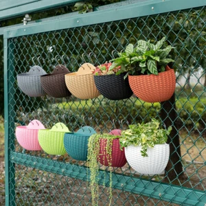 Blumentopf Wand Pflanz Topf Gefäß Wandgefäß Wandampel Rattan Halbschale - Bild 1 von 17