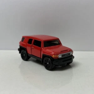 2007-2014 Toyota FJ Cruiser Collectible 1/64 Scale Diecast Diorama Model - Picture 1 of 4