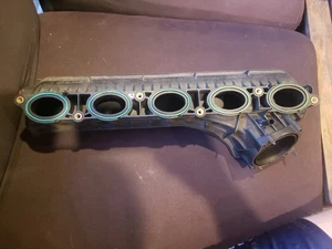 04-16 Volvo Upper Intake Manifold / Inlet Manifold P/N: 30646520 / 31293294 T5 - Bild 1 von 8