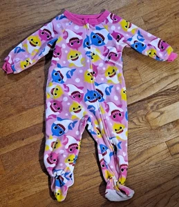 Pinkfong Baby Hai Nickelodeon Kleinkind Mädchen Fleece Reißverschluss/Footie Schlafanzug 18 m. Neu ohne Etikett - Bild 1 von 13