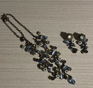 Avon Jewelry Set Necklace Pierced Earrings Blue Floral Early 2000’s READ - Picture 1 of 17