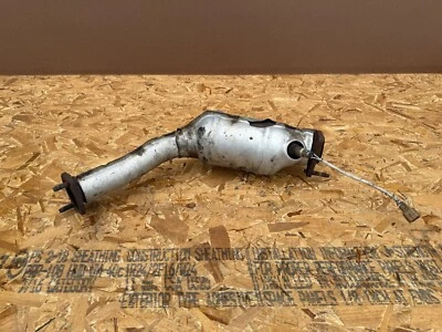 TUBO DE ESCAPE SILENCIADOR INFERIOR PASAJERO DERECHO INFINITI Q50 Q60 16-24 OEM 3,0 L Foto 1 de 4