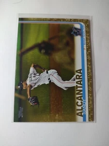 Topps Gold #526 Sandy Alcantara 2019 casi nuevo-como nuevo/2019 - Imagen 1 de 3