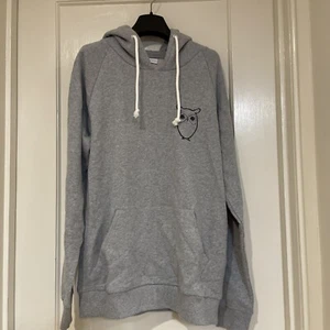 Knowledge Baumwollbekleidung Herren kleine Eule Logo Pullover Hoodie - grau Gr. M - Bild 1 von 9
