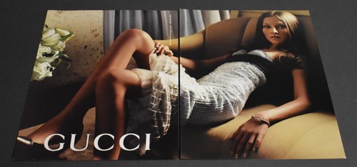 2005 Stampa Pubblico Tacchi Sexy Moda Donna Gambe Lunghe Brunetta Gucci Abito Divano Art