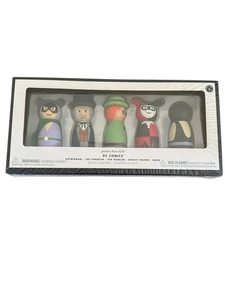 Pottery Barn Kids DC Comics- Catwoman, Penguin, The Riddler, Harley Quinn & Bane - Bild 1 von 3