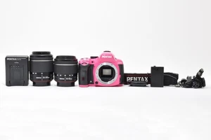 Pentax K-50 digitale 16,3-MP-Spiegelreflexkamera pinkfarbenes Gehäuse mit zwei Objektiven aus Japan - Bild 1 von 12