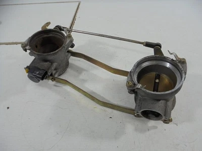 Carrocerías de acelerador OEM Ducati 998 996 916 748 carbohidratos de combustible PARA REPUESTOS Foto 1 de 4