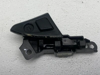 2011-2013 BMW 528I ATUADOR DE TRAVA CAIXA DE LUVAS FABRICANTE DE EQUIPAMENTO ORIGINAL LOTE 603 - Imagem 1 de 4