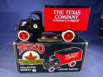 Banco fundido a presión H5-80 ERTL - CAMIÓN LUBRICANTE MACK BULLDOG 1925 - PETRÓLEO TEXACO Foto 1 de 4