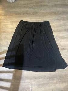 Women’s 5x Black Skirt  - Picture 1 of 3