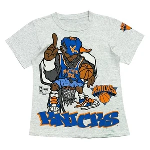 RARE VTG 90s NBA NEW YORK KNICKS SUPERHERO #33 EWING GRAFFITY CHANGES T-SHIRT M - Picture 1 of 10