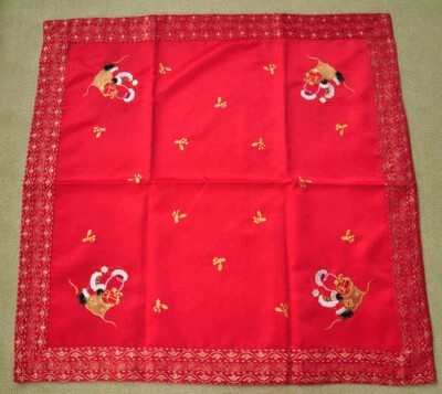 Elegant Red Embroidered Polyester Square Tablecloth Xmas 34"  Santa Claus - Image 1 of 4