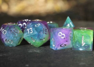Dragon's Astral Dream - handgefertigtes Harz 7-teiliges DND RPG 5e scharfe Kantenwürfelset - Bild 1 von 9