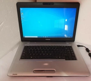TOSHIBA SATELLITE L450 15.6" AMD SEMPROM 250GB 4GB MEMORY WIN10 PRO - Picture 1 of 9