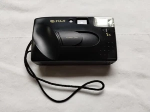 Fuji DL-7 Plus 35 mm fotocamera punta e scatta pellicola autofocus con custodia, pulizia manuale - Foto 1 di 15
