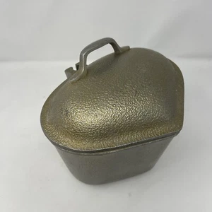 Vintage Century Silver-Seal Cast Aluminum 2 Quart Pot & Lid~ 9"x 7"x 5" Heart - Picture 1 of 7