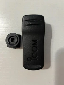 Icom MB-136 - Swivel Belt Clip For F62D/M85E/F100/F3400/F7010/F52 - Photo 1/4