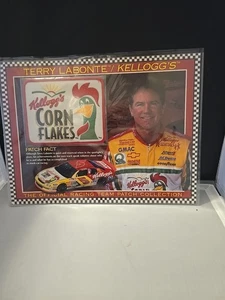 Willabee & Ward Patch & Info Card Official Racing Team Terry Labonte Corn Flakes - Picture 1 of 5