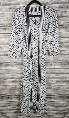 Nuevo con etiquetas Kimono a Rayas Lunares Blanco/Negro No Boundaries Para Mujer Talla Grande 2X-3X Foto 1 de 4
