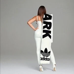 Nuevo con etiquetas Adidas x IVY PARK Park Bufanda Imitación Blanco Negro Colección Icy - Imagen 1 de 5