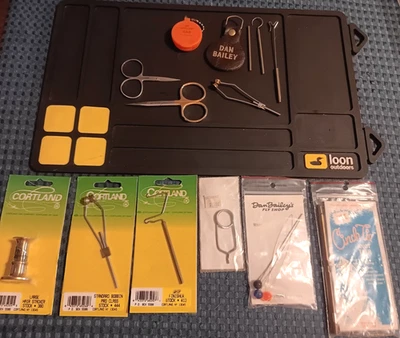 Premium Fliegenbindewerkzeuge-Loon-Cortland-Orvis-Loon magnetische Bindematte.  - Bild 1 von 4