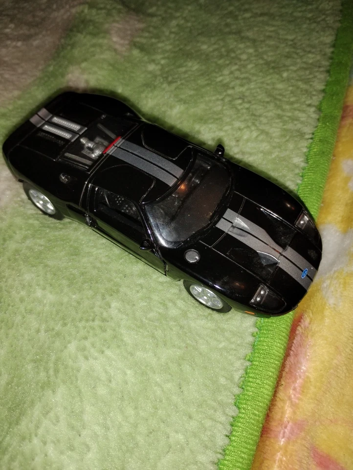 Kinsmart 5" x 2" x 1.5" 2006 Ford GT Diecast Model Toy Car 1:36 Black Gray BB821 - Image 1 of 1