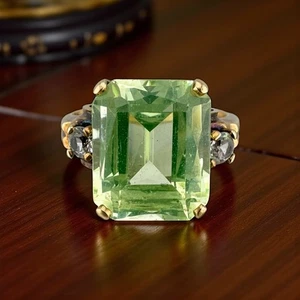 Vintage 10K Yellow Gold 6.65ct. Mint Green Synthetic Spinel Ring Size 5.5g - Picture 1 of 9