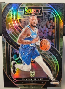 2024-25 Panini Select - Premier Level Damian Lillard #145 Green Camo Prizm /125 - Foto 1 di 2