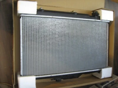 TOYOTA CAROLLA / CHEVY PRISM 98-02 RADIATOR #8012198 CARQUEST #431463 NIB - Image 1 of 4