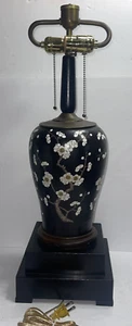 Antique Chinese export porcelain famille noir lamp 19th Century - Picture 1 of 12