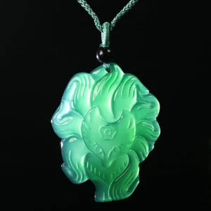 Natural Emerald Green Icy Agate Chalcedony Jade Pendant 9 Tails Fox A-G-04101 - Picture 1 of 7