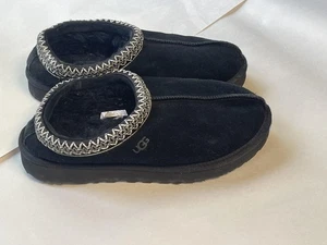 UGG Tasman Slippers Shoes Womens Size 8 Black Suede Shearling Slip On 5955 Cozy - Picture 1 of 7